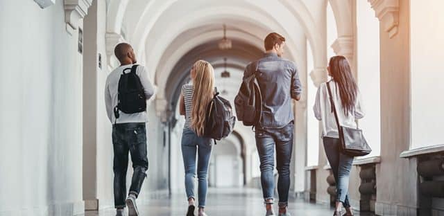 Parcoursup : la difficile sélection des candidats par temps de Covid