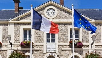 Élus locaux : le Parlement adopte une réforme de la formation