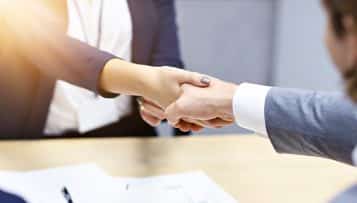 État et intercommunalités se mobilisent en faveur de l’emploi des jeunes