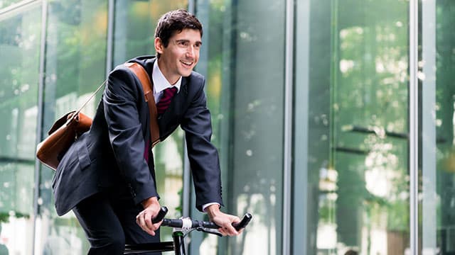 Le gouvernement consolide le soutien à la pratique du vélo