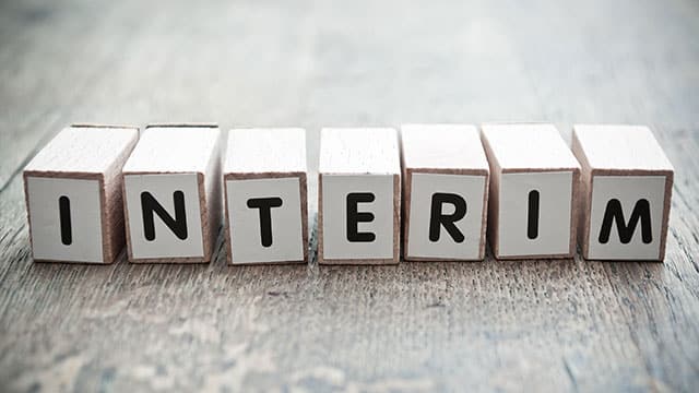 Le mercenariat de l'intérim médical provisoirement sauvé par le Covid-19