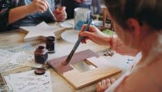 Les députés fixent le passe vaccinal à 16 ans pour les activités "extrascolaires et périscolaires"