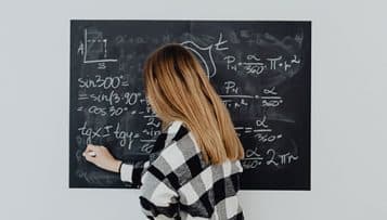 Mathématiques au lycée : le ministre de l'Éducation lance une concertation