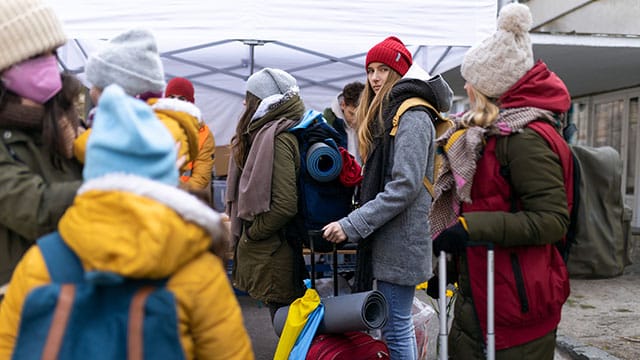 Pour les réfugiés, la ruralité offre un accueil "plus humain", estime un chercheur