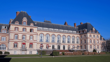 Paris : 500 étudiants et universitaires d'Ukraine accueillis à la Cité internationale