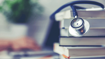 Qualité des soins et des accompagnements : la HAS pointe les enjeux prioritaires