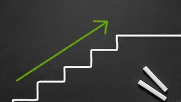 Des inégalités héréditaires, mais l'ascenseur social fonctionne encore un peu, selon l'Insee