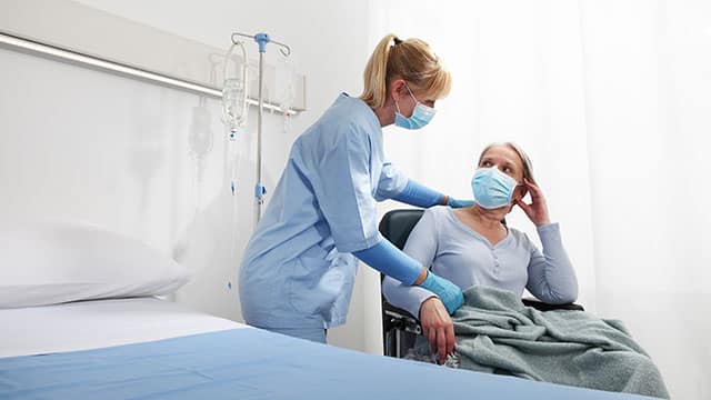 Une étude ausculte les conditions de travail à l'hôpital durant la crise sanitaire