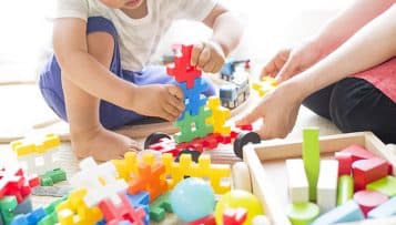 Dans les crèches, du personnel non diplômé pour pallier la pénurie