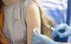 Vaccination : les sages-femmes autorisées à vacciner la plupart des mineurs