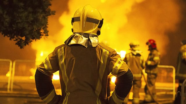 Après les incendies, les départements invitent à repenser les moyens des pompiers