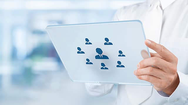 Médiateur en santé : un nouveau métier pour ramener les exclus vers le système de soins