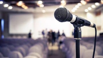 Vent d'inquiétude chez les maires, réunis en congrès