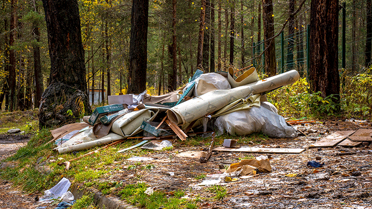 Dépôts sauvages de déchets : quel premier bilan pour la sanction administrative issue de la loi AGEC ?