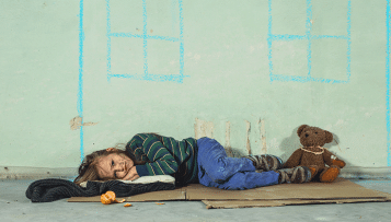 Nouveau record effroyable : plus de 900 SDF décédés l'an dernier en France, dont des enfants