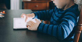 Une vaste étude relativise l’influence néfaste des écrans sur les enfants
