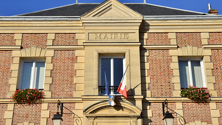 Élus locaux : le Sénat favorable à une hausse des indemnités