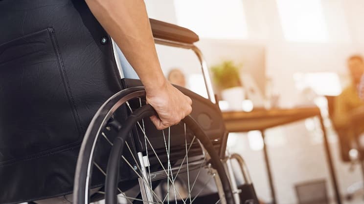 Fonctionnaires handicapés : la Cour des comptes appelle à simplifier les aides