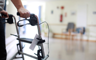 Maltraitance : le gouvernement annonce un contrôle de tous les établissements pour handicapés