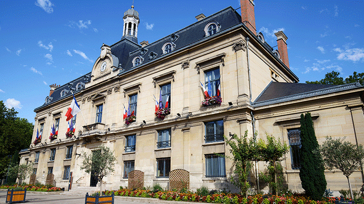 Renouer avec "les territoires", l'une des priorités du gouvernement Barnier