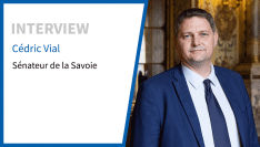 Cédric Vial : “Si l'État ne finance pas les AESH, les collectivités devront aller au contentieux”