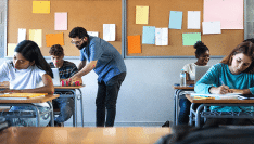 Éducation : les économies budgétaires ont un effet "immédiat sur la rentrée", selon le syndicat SNPDEN-Unsa