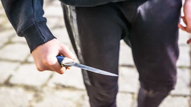 La vente d'armes blanches aux mineurs strictement interdite