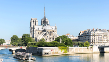 Notre-Dame de Paris : la Cour des comptes salue la bonne gestion des marchés publics conclus