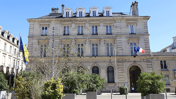 Dégradation de la note de la France : comment les collectivités locales peuvent-elles s'en sortir ?