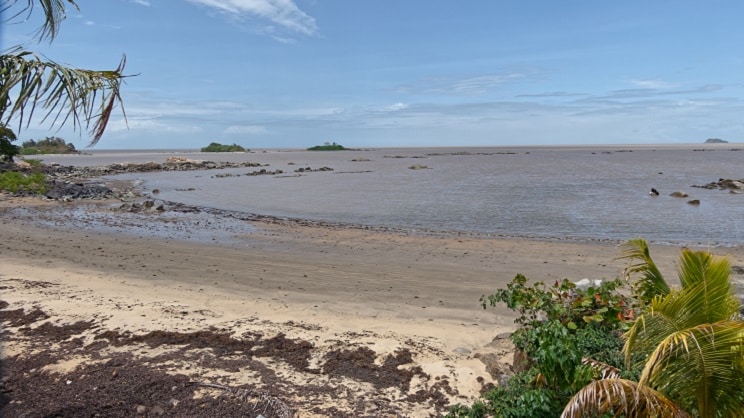 En Guyane, les acteurs publics s'organisent face à l'érosion et la montée des eaux