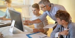 Les enseignants déclarent travailler plus de 41 heures par semaine