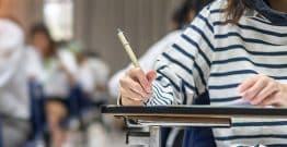Moins de devoirs et journées plus courtes : les propositions des jeunes sur l’école