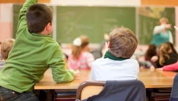 Rythmes scolaires : le ministre de l'Éducation renvoie le débat à 2027