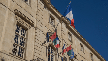 Municipales : comment les candidats aborderont-ils les 100 premiers jours du mandat ?