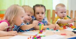 Accueil du jeune enfant : ce qui attend les maires élus en mars 2026