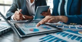 Les départements avec métropole ont des budgets par habitant inférieurs aux autres