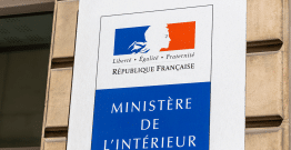 Mortiers, protoxyde d'azote, rodéos, rave : les mesures du projet de loi "Ripost"