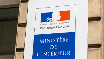 Mortiers, protoxyde d'azote, rodéos, rave : les mesures du projet de loi "Ripost"