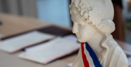 Rémunérations, égalité, IA… L&rsquo;État passe en revue la fonction publique avant la présidentielle