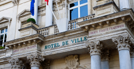 Municipales 2026 : la gauche à son "plus bas niveau historique" dans les villes moyennes, selon une étude