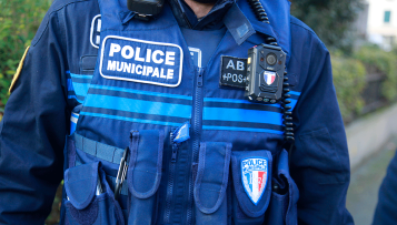 Plus ou moins armés, des policiers municipaux qui s'interrogent sans s'inquiéter