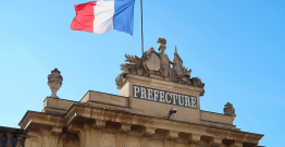 Demandes de titres de séjour : l'État doit corriger les "dysfonctionnements" du portail