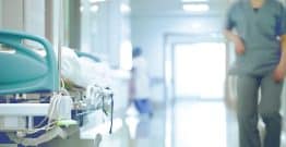 Finances hospitalières : des signes d'amélioration, mais des fragilités persistantes