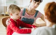 Handicap à l'école : les AESH mobilisés pour réclamer un statut et une revalorisation salariale