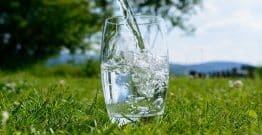 PFAS dans l'eau du robinet : depuis un an, collectivités et habitants s'adaptent