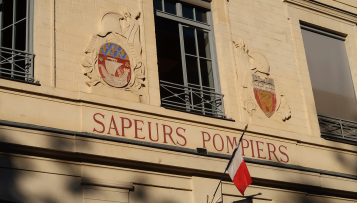 Sécurité civile : Laurent Nunez tente d'éteindre l'incendie